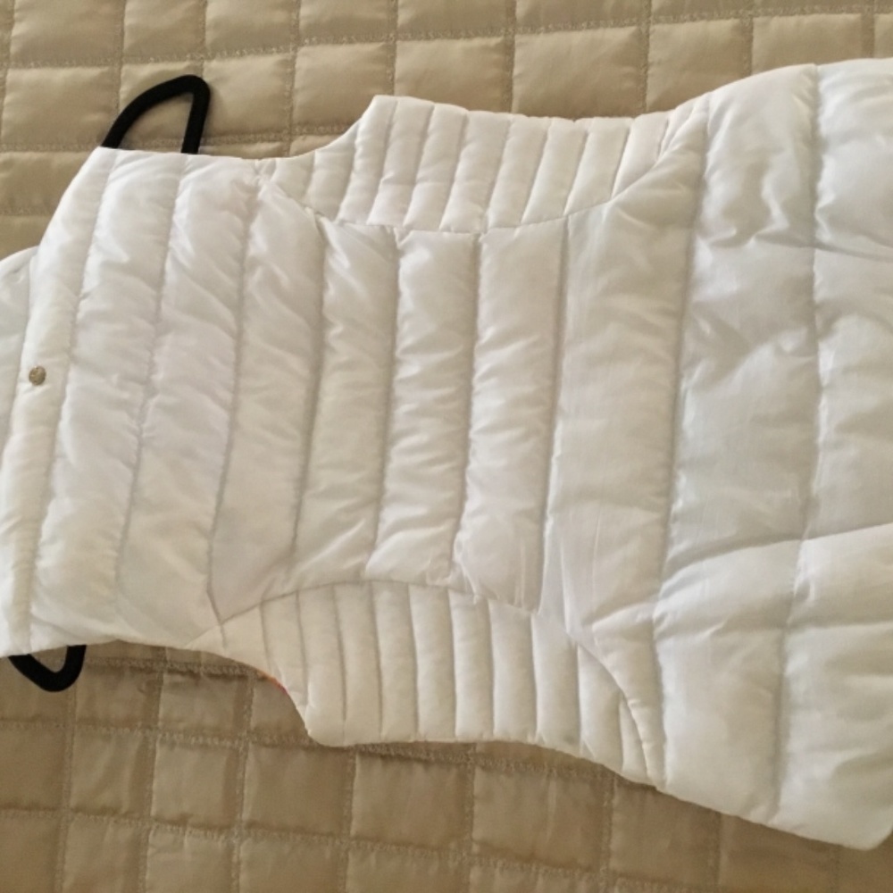 Vest - Picture 4 of 4